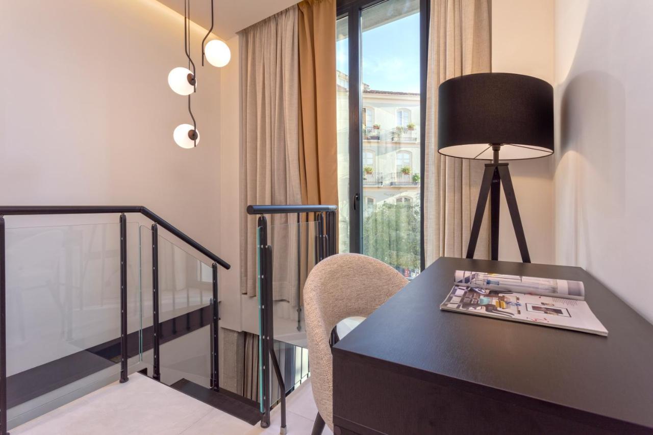 Magnificent Renovated 2bd 2bth Duplex With Backyard - Centre Lejlighed Málaga